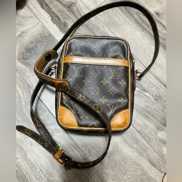Authentic LV Danube Vintage Sling Bag - Picture 14 of 17
